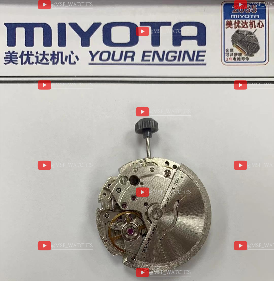 Patek Philippe Aquanaut Series 5168G-010, Green Dial Green Rubber Strap, 42.2mm Size.