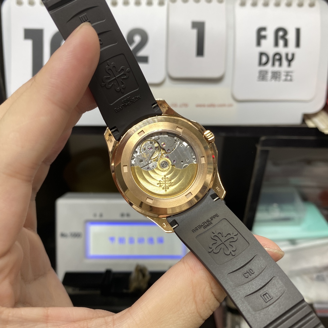 Patek Philippe Aquanaut Series 5167R-001, Rose Gold Case Coffee Dial Brown Strap, 40mm Size.