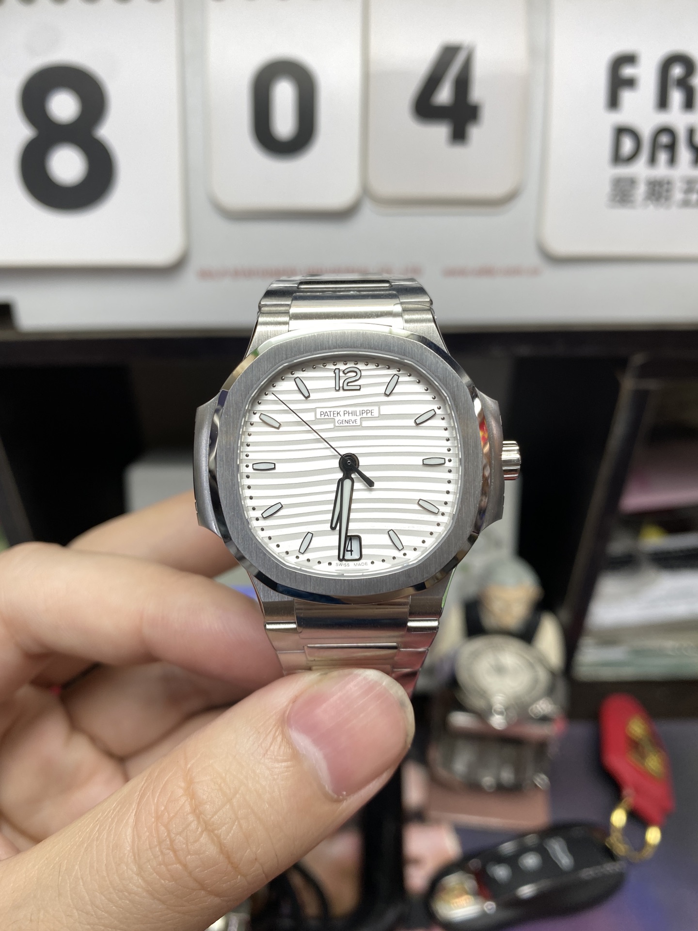 Patek Philippe Nautilus series 71181A-010, White Dial with Steel Bracelet Version, 35.2mm size.