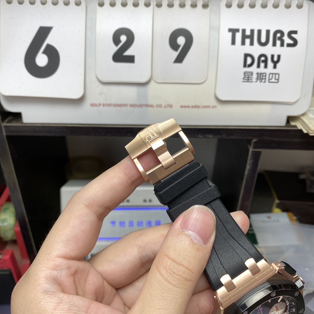 Audemars Piguet Royal Oak Offshore Series 26420RO.OO.A002CA.01, Rose Gold Case Ceramic Bezel, 43mm size.