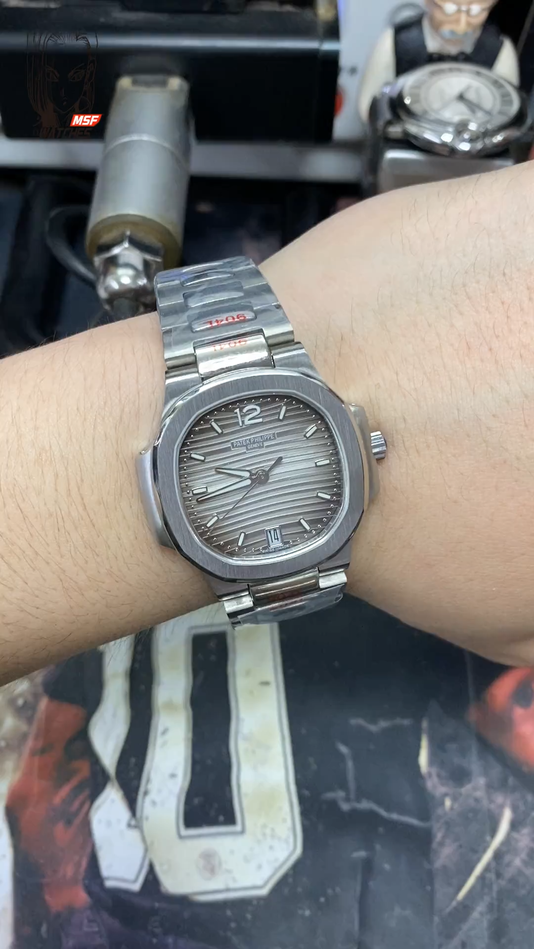 Patek Philippe Nautilus series 71181A-011, Coffee Dial and Steel Bracelet, 35.2mm size WOMEN.