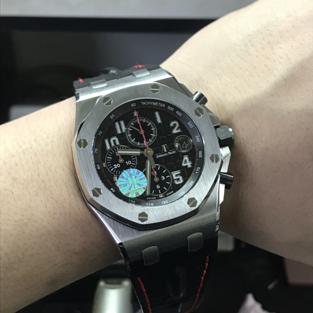 Audemars Piguet Royal Oak Offshore Series 26470ST.OO.A101CR.01, Stainless Steel Case with Ceramic Crown Buttons, 42mm size.