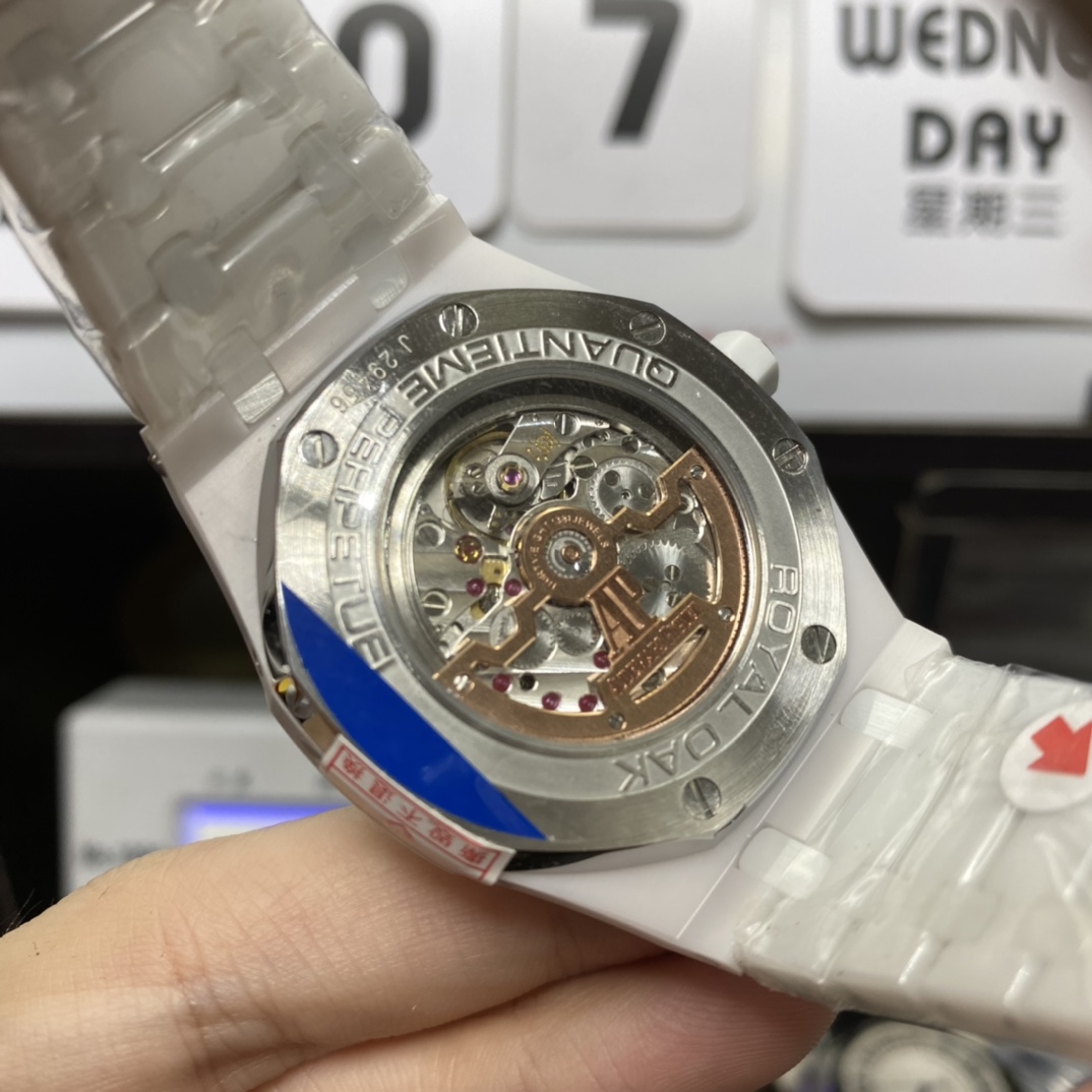 Audemars Piguet Royal Oak Offshore Series 26579CB.OO.1225CB.01, White Ceramic Blue Dial Full Ceramic Case Complete, Date Day Month Moon Phase Functions, 41mm size.