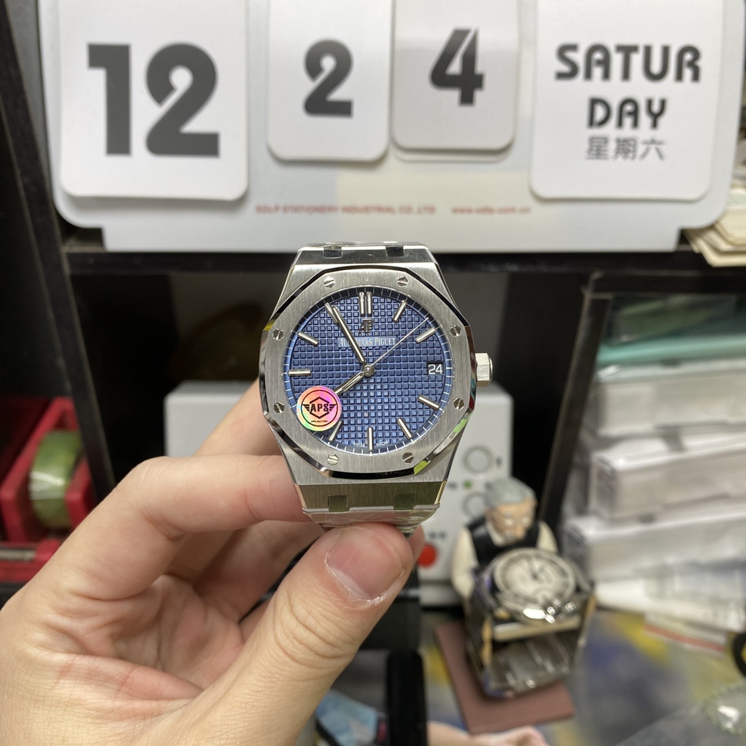 Audemars Piguet Royal Oak Offshore Series15500ST.OO.1220ST.01, Blue Dial, 41mm Size.