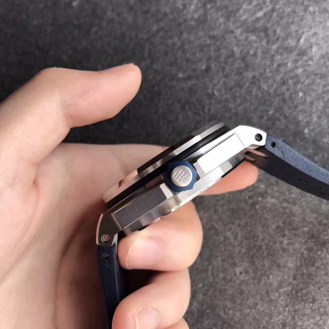 Audemars Piguet Royal Oak Offshore Series 15710ST.OO.A027CA.01, Blue Dial Transparent Caseback, 42mm size.