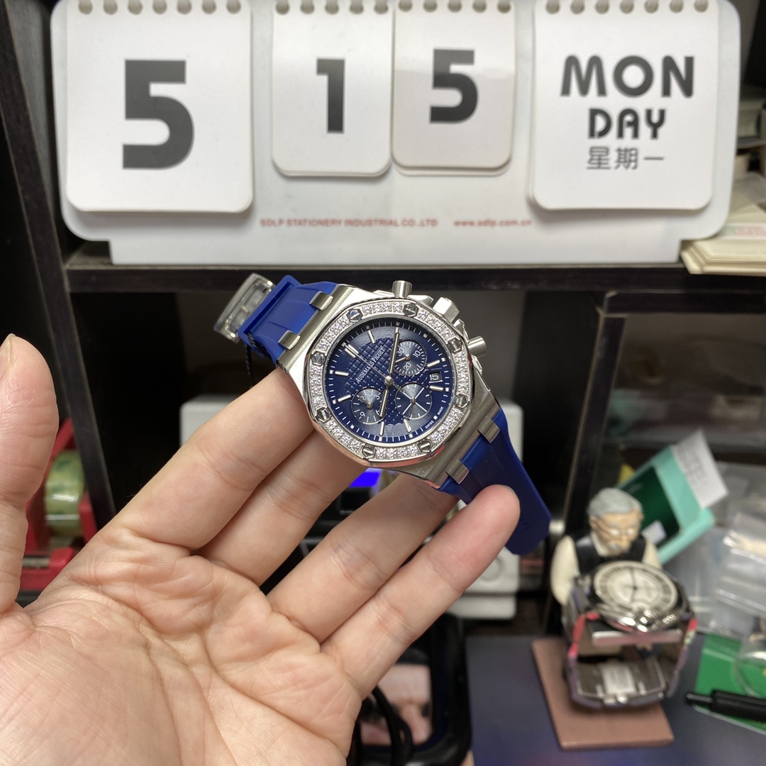 Audemars Piguet Royal Oak Offshore Series 26231ST.ZZ.D027CA.01, Blue Panda Dial, 37mm size.