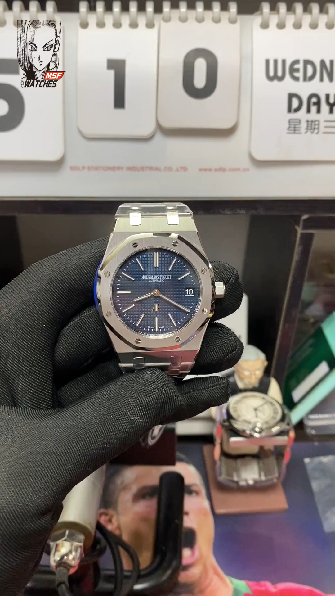 Audemars Piguet Royal Oak Offshore Series 15202ST.OO.1240ST.01, Blue Dial, 39mm Size.