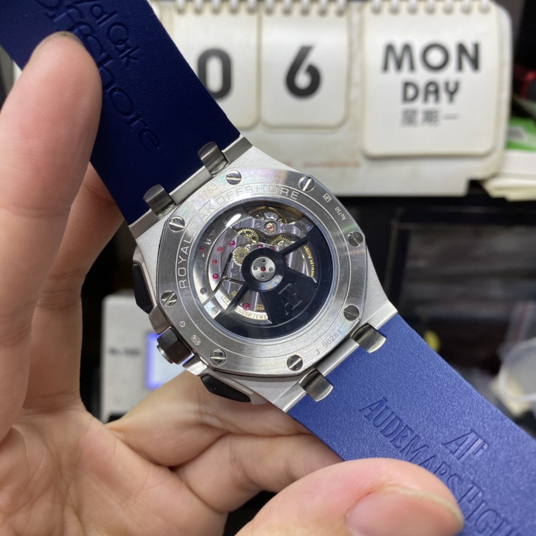 Audemars Piguet Royal Oak Offshore Series 26420TI.OO.A027CA.01, Blue Dial with Blue Rubber Strap, 43mm size.