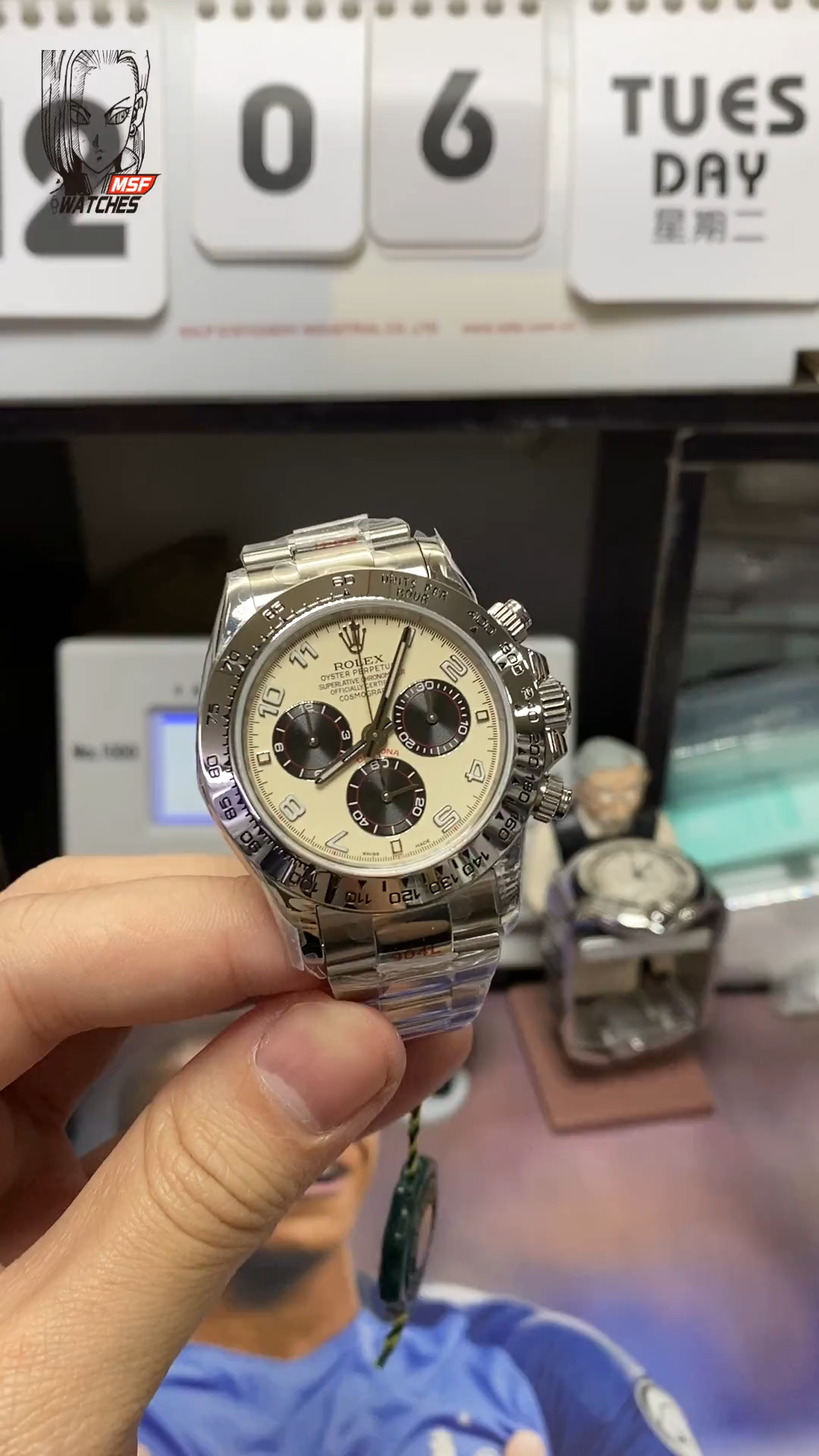 Rolex Cosmograph Daytona Series 116519-L(FC), Platinum Panda Dial, 40mm size.