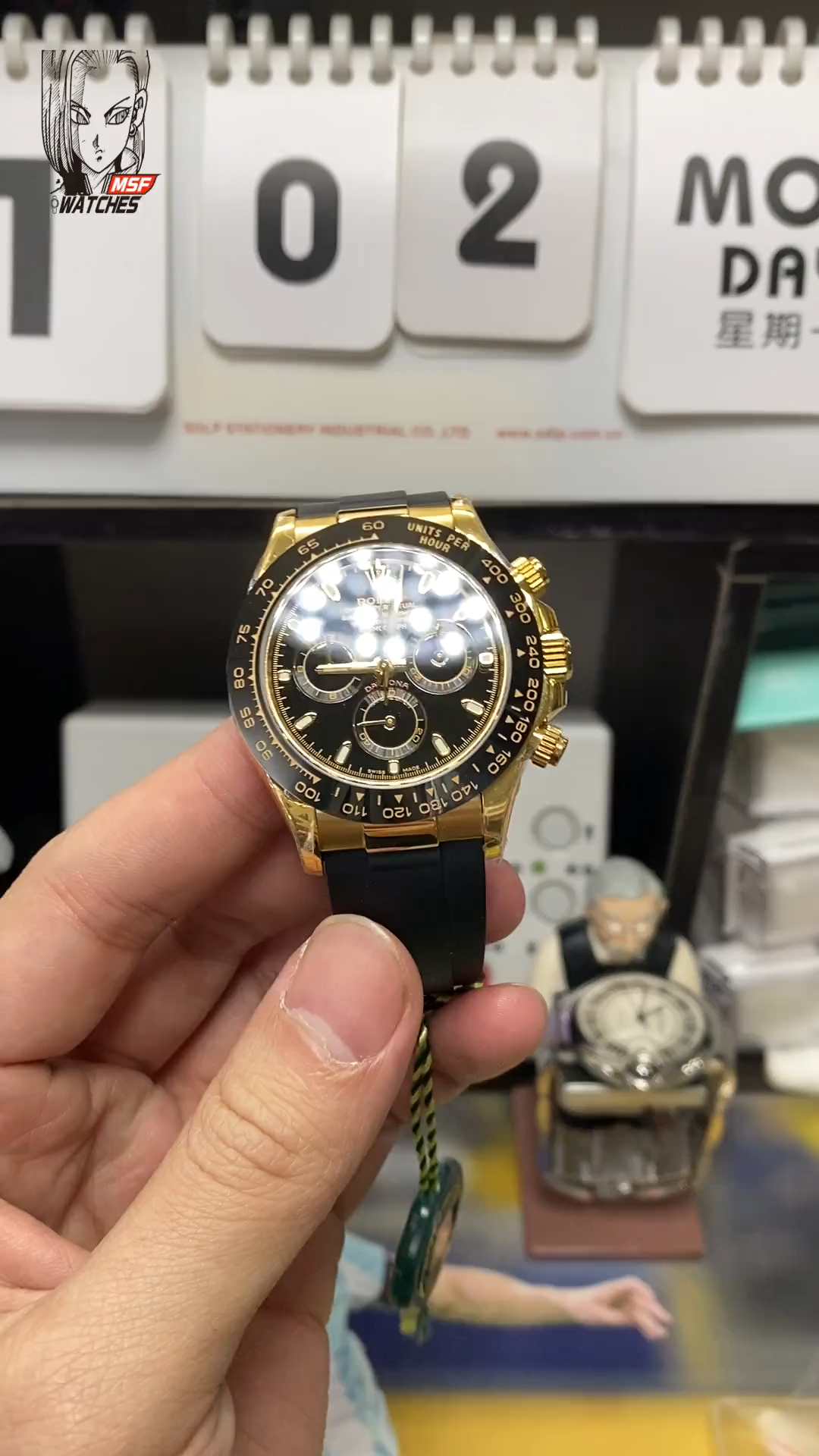 Rolex Cosmograph Daytona Series 116518LN-0035, Gold Case Black Dial, 40mm size.