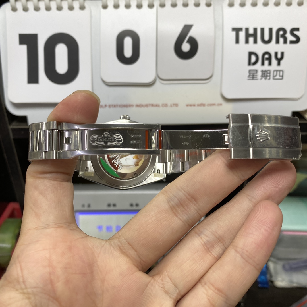 Rolex Datejust Series m126334-0003, White Case Silver Baton Hour Markers Fluted Bezel, 41mm Size.