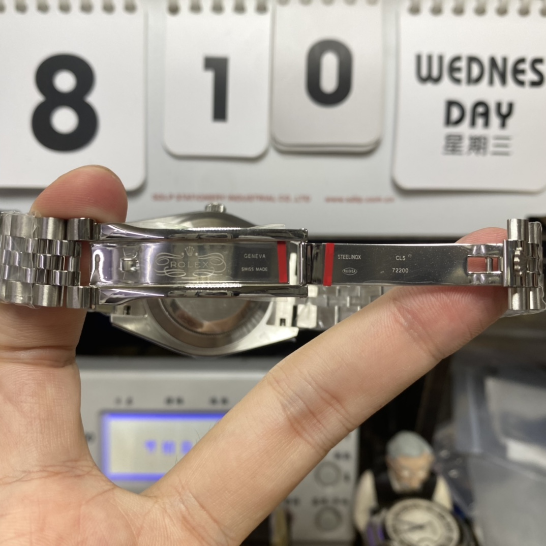 Rolex Datejust Series m126334-0018, Black Dial with Stick Hour Markers, 41mm size, Jubilee stainless steel bracelet.