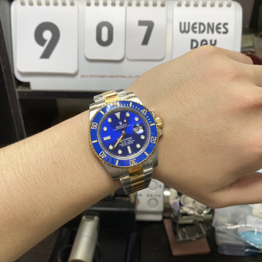 Rolex Submariner Series 116613LB-0005, Two-Tone Blue Submariner, 40mm size.