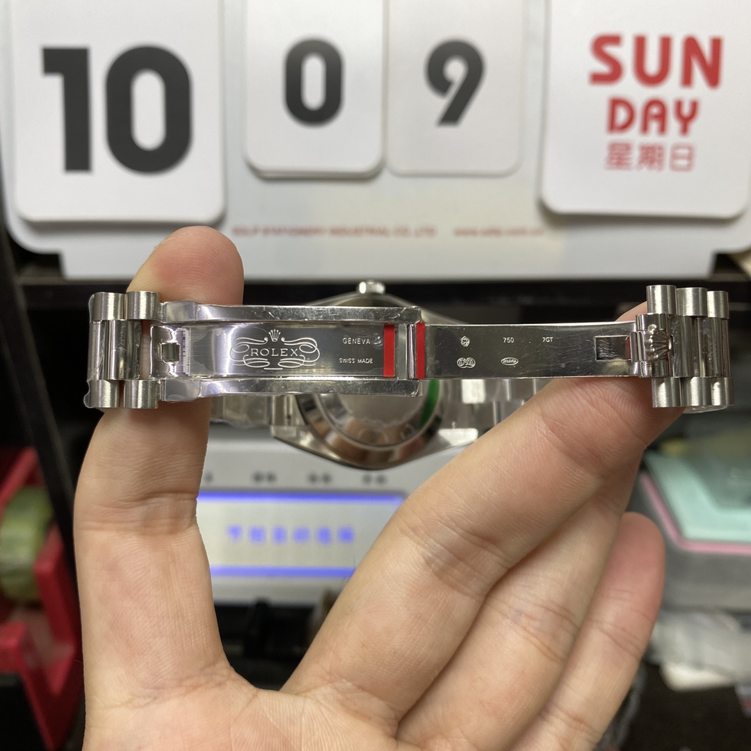 Rolex Day-Date Series m228239-0055, White Gold Genuine Meteorite Dial, 40mm Size.