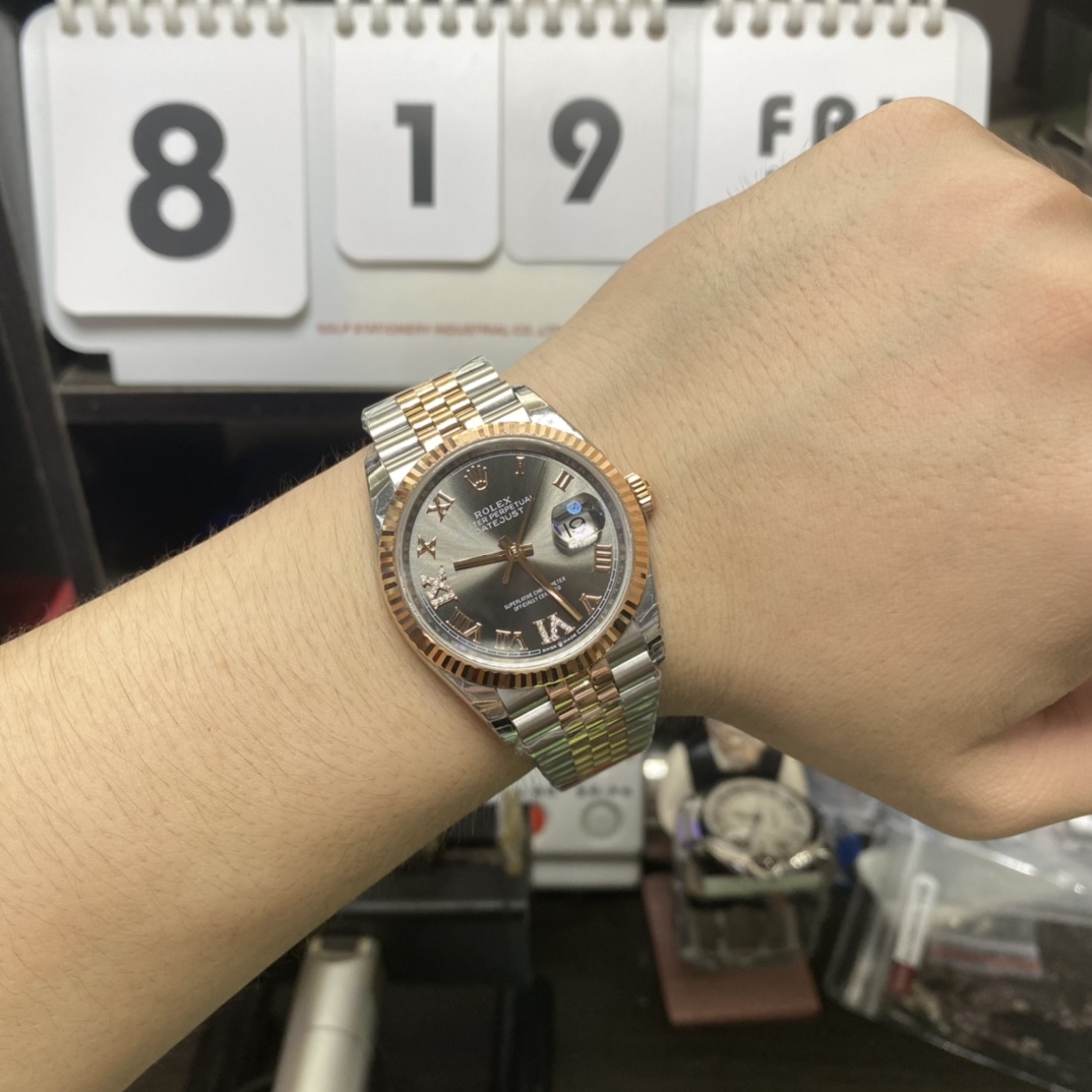 Rolex Datejust Series 116231-0087, Rose Gold Case with Grey Dial Five-link Bracelet, 36mm Size.