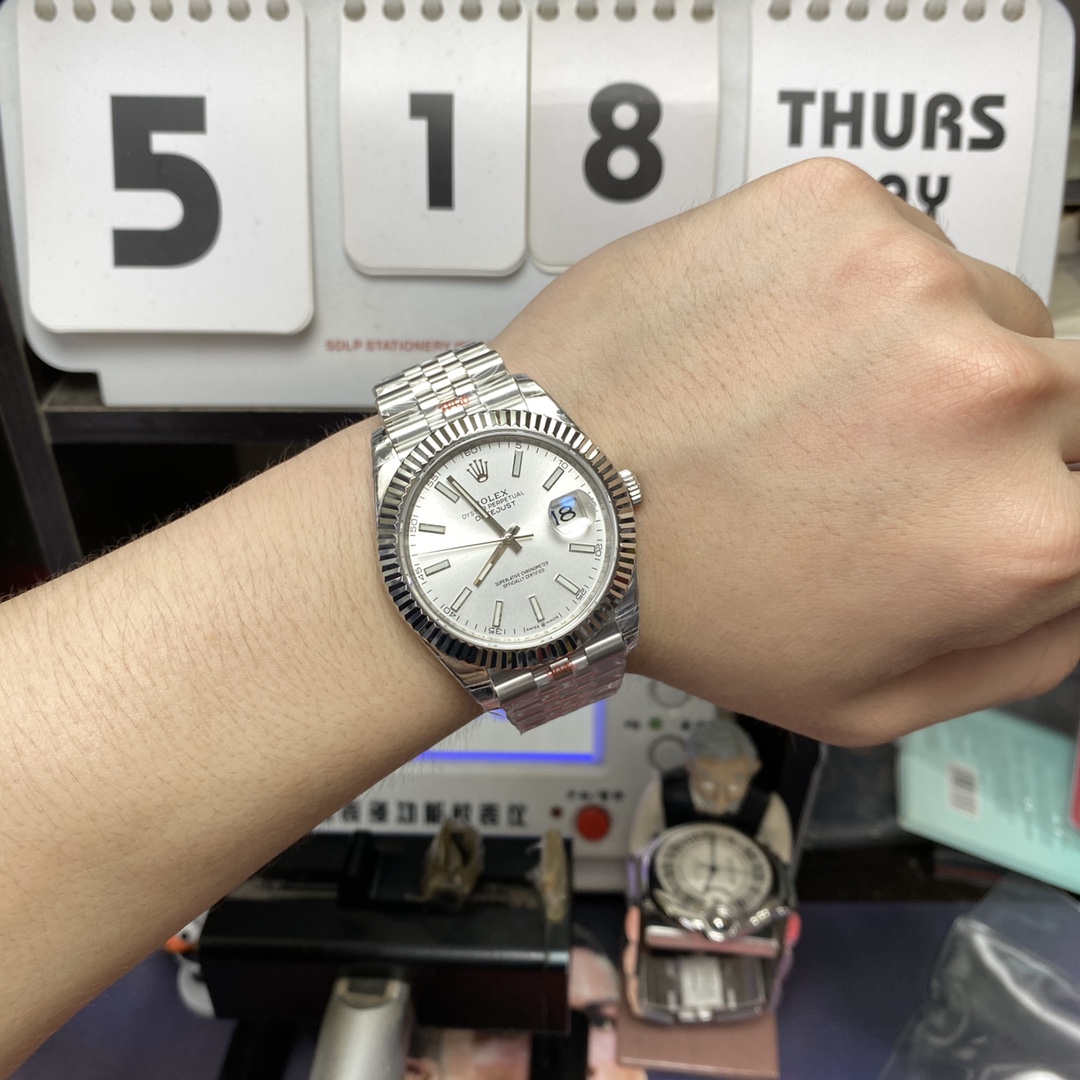 Rolex Datejust series m126334-0010.Silver Dial Five-Piece Link Bracelet,41mmsize