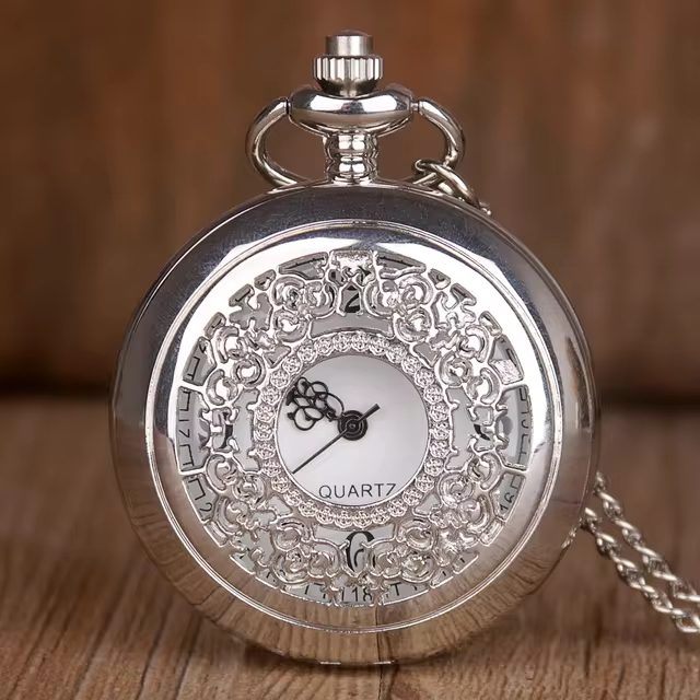 Fashion Silver Carved Quartz Pocket Watch For Women Antique Collection Casual Ladies Sweater Chain Clock Gift CF1008