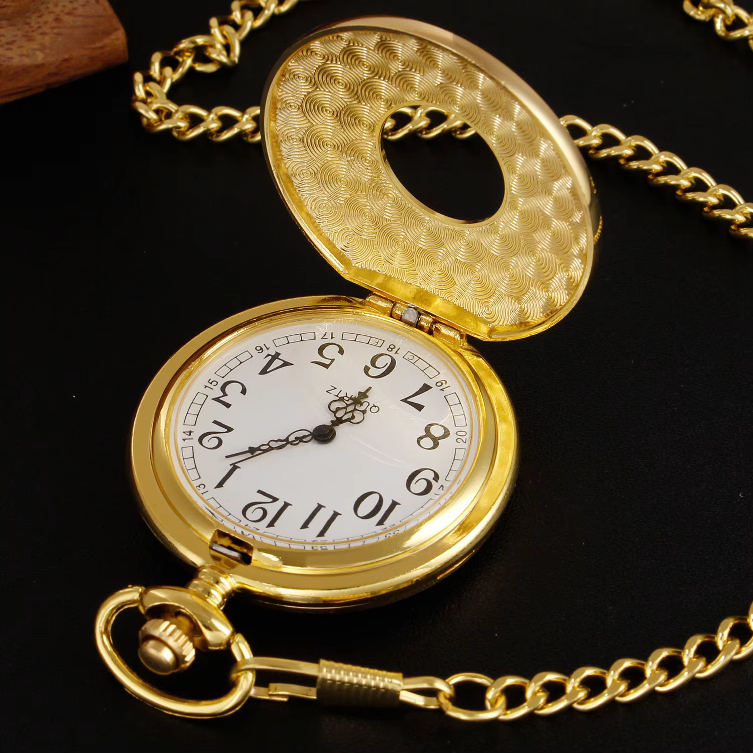 Luxury Gold Quartz Pocket Watch for Men Women Roman Digital Steampunk Vintage Pocket&Fob Chain Necklace Clock